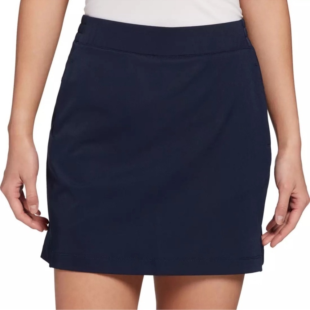 Lady Hagen Women's 17” Perforated Golf Skort in Dark Navy - Size small